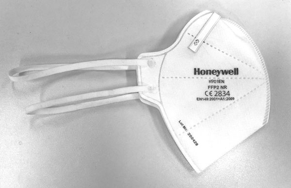 Honeywell Fold Flat Face Mask  With Filter  Pack of 50